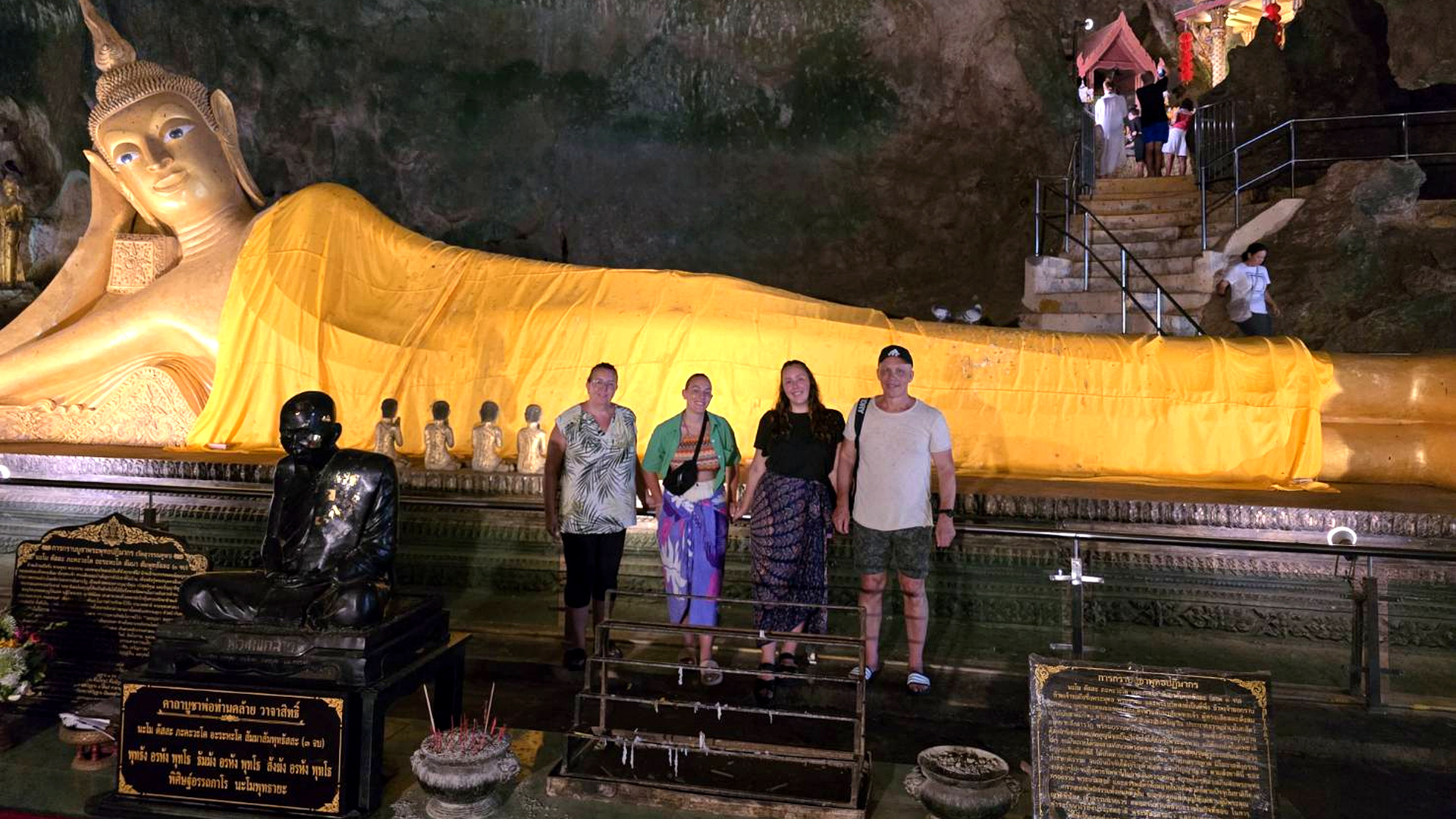 Suwan Khuha Temple / Monkey Cave